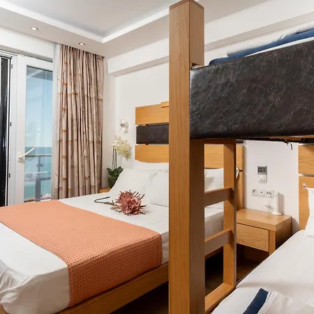 Megkas Theodoros Паралия-Катерини