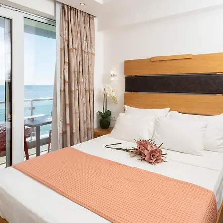 Megkas Theodoros Паралия-Катерини