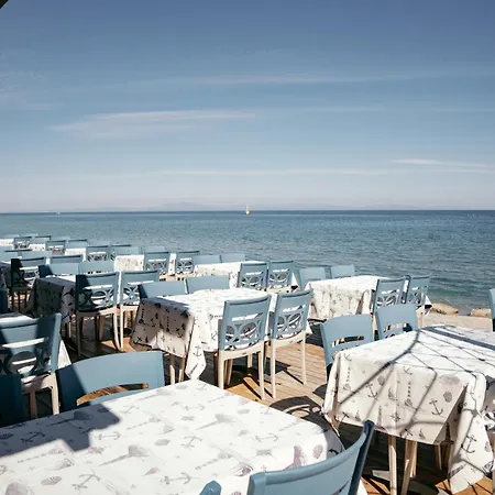 Megkas Theodoros Апартаменты *