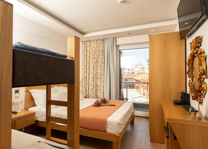 Megkas Theodoros Apartamento *