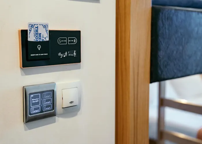 Megkas Theodoros Paralía