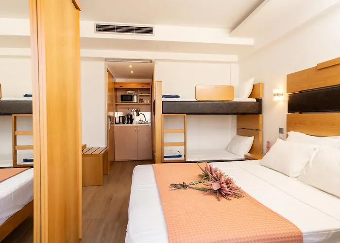 Megkas Theodoros Apartamento Paralía