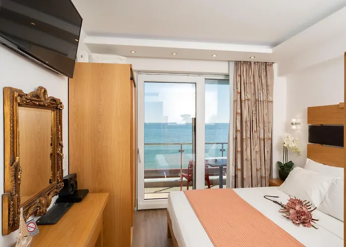 Megkas Theodoros Apartamento *