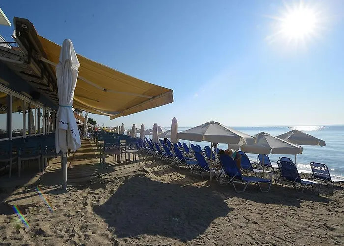 Megkas Theodoros Paralía